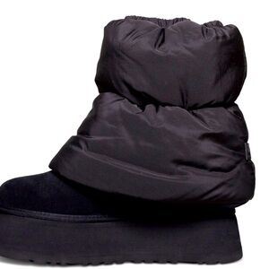 Brand new black puffer Ugg boots